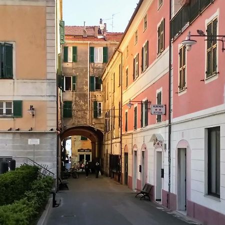 Casa Di Claude 2 Finalmarina Daire Finale Ligure Dış mekan fotoğraf