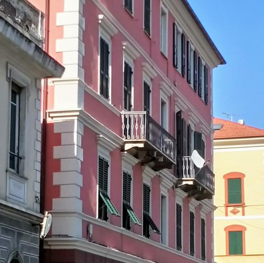 Casa Di Claude 2 Finalmarina Daire Finale Ligure Dış mekan fotoğraf