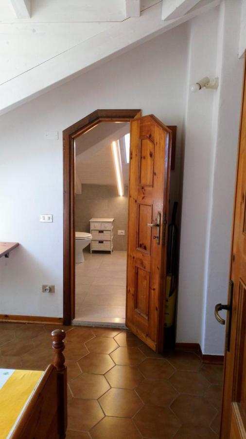 Casa Di Claude 2 Finalmarina Daire Finale Ligure Dış mekan fotoğraf